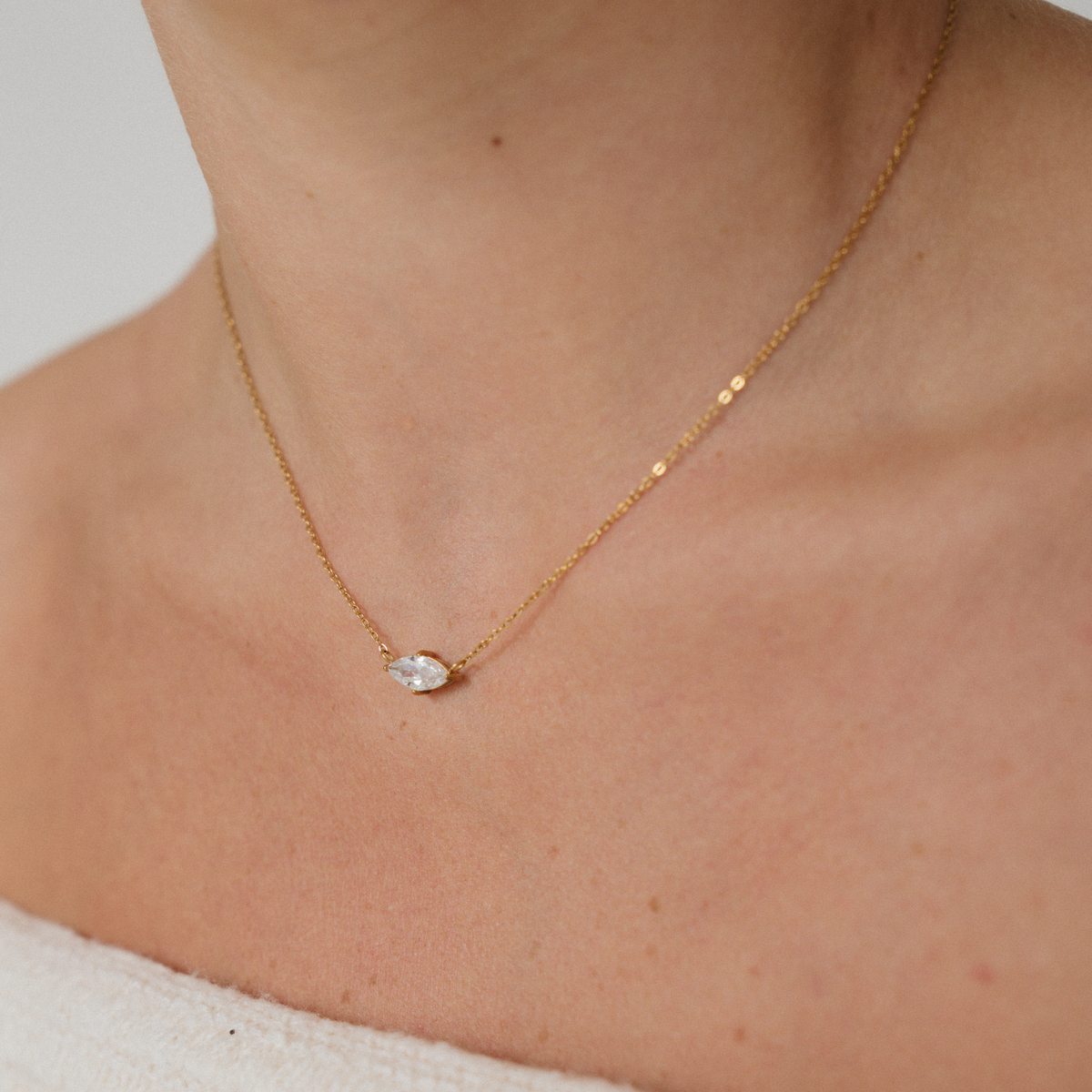 MARQUISE. necklace