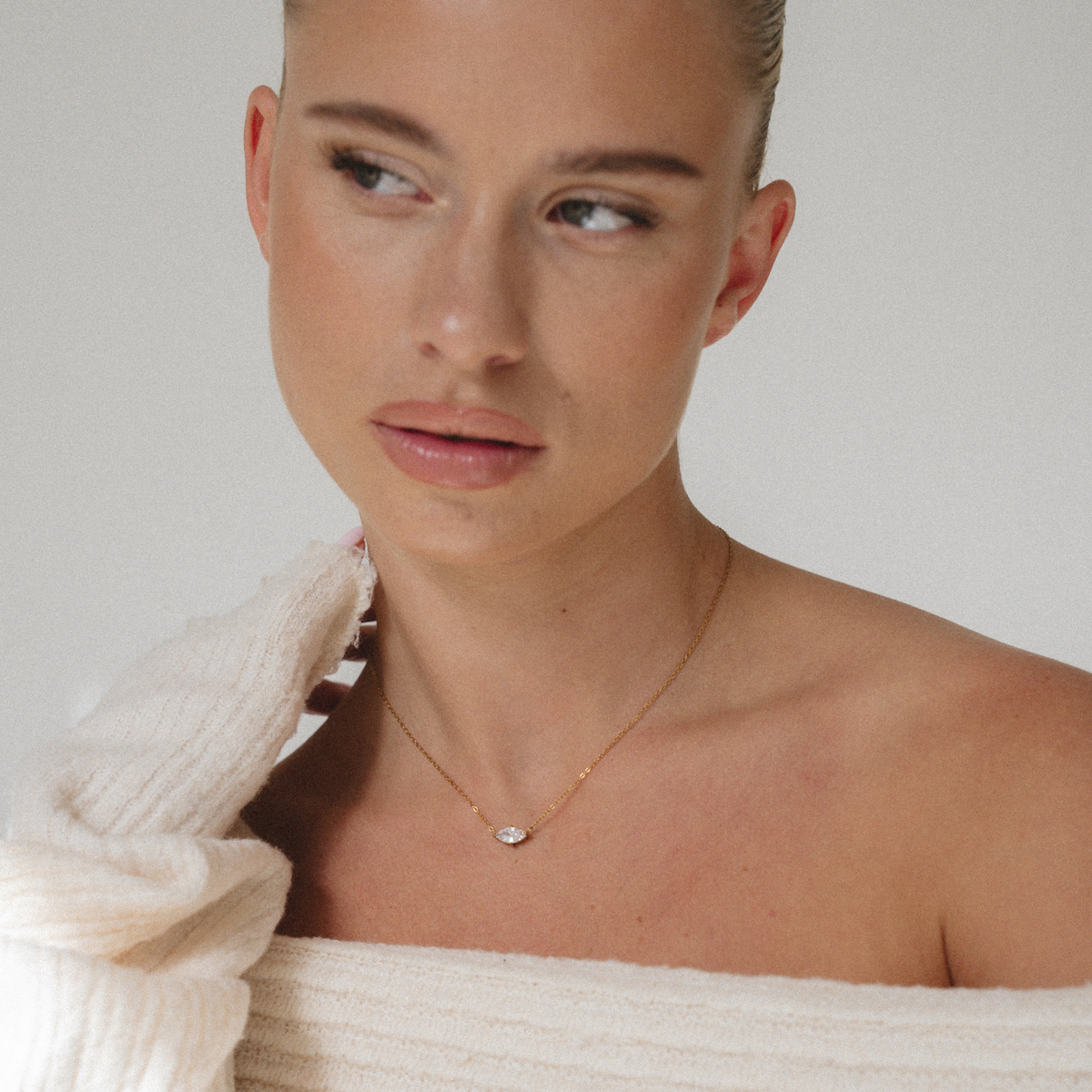 MARQUISE. necklace