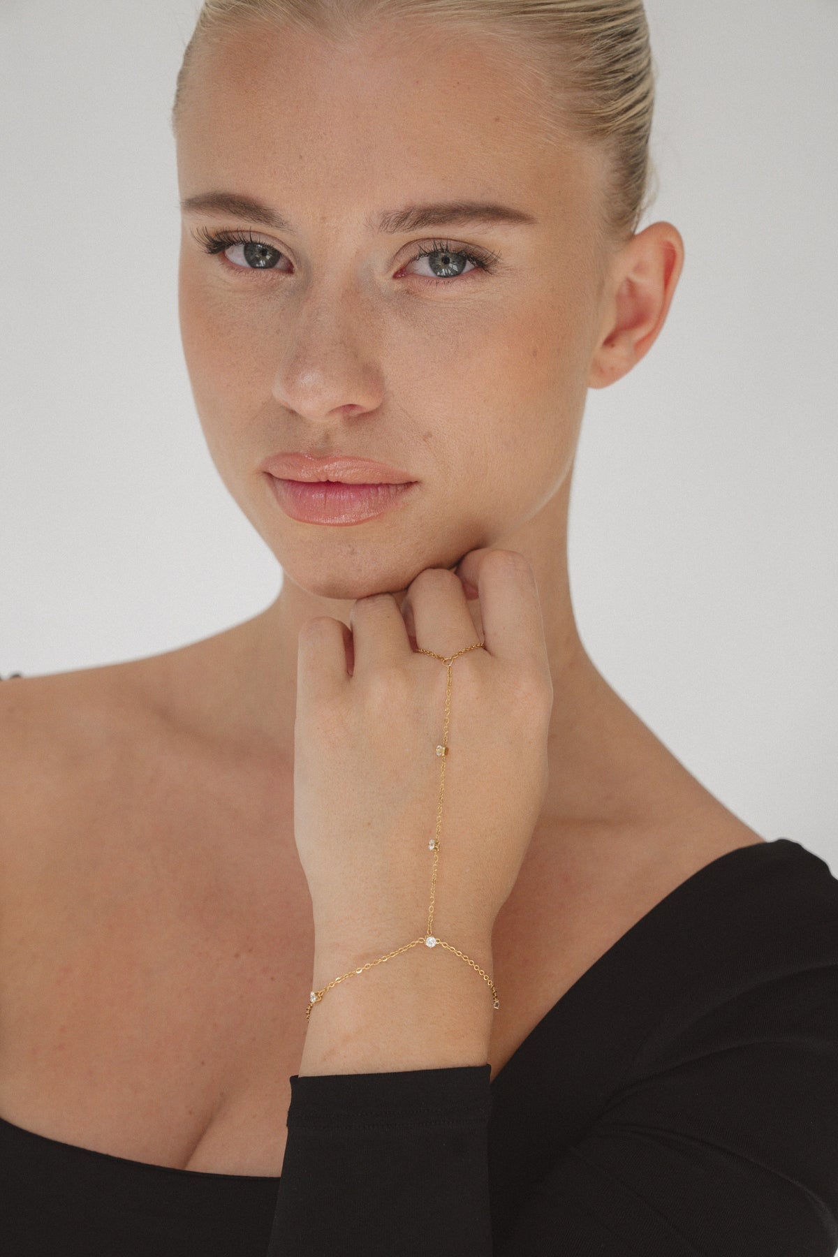 GALAXY. Hand chain