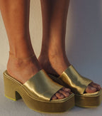 AIRE. anklet